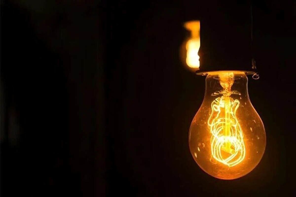 کارد به استخوان‌رسیده صنعت برق