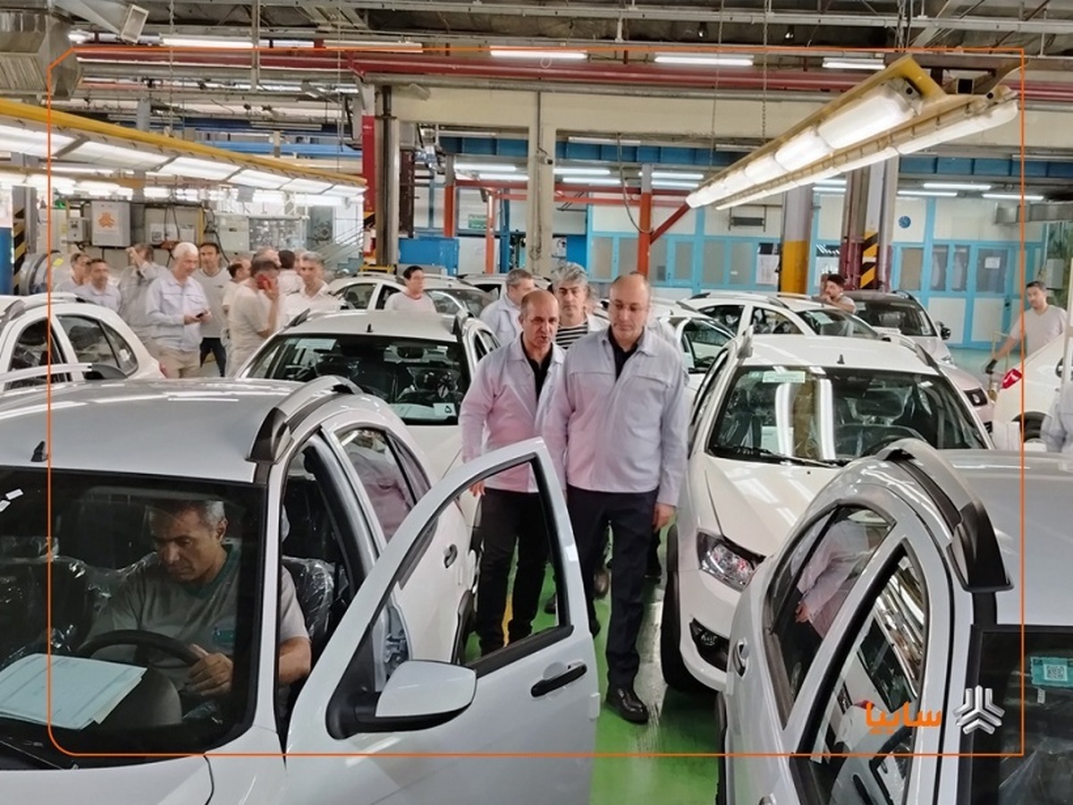 بازدید مدیرعامل سایپا از خطوط تکمیل‌کاری