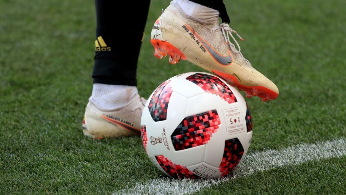 کلاهبرداری پیشکسوت سرشناس از چند فوتبالیست!