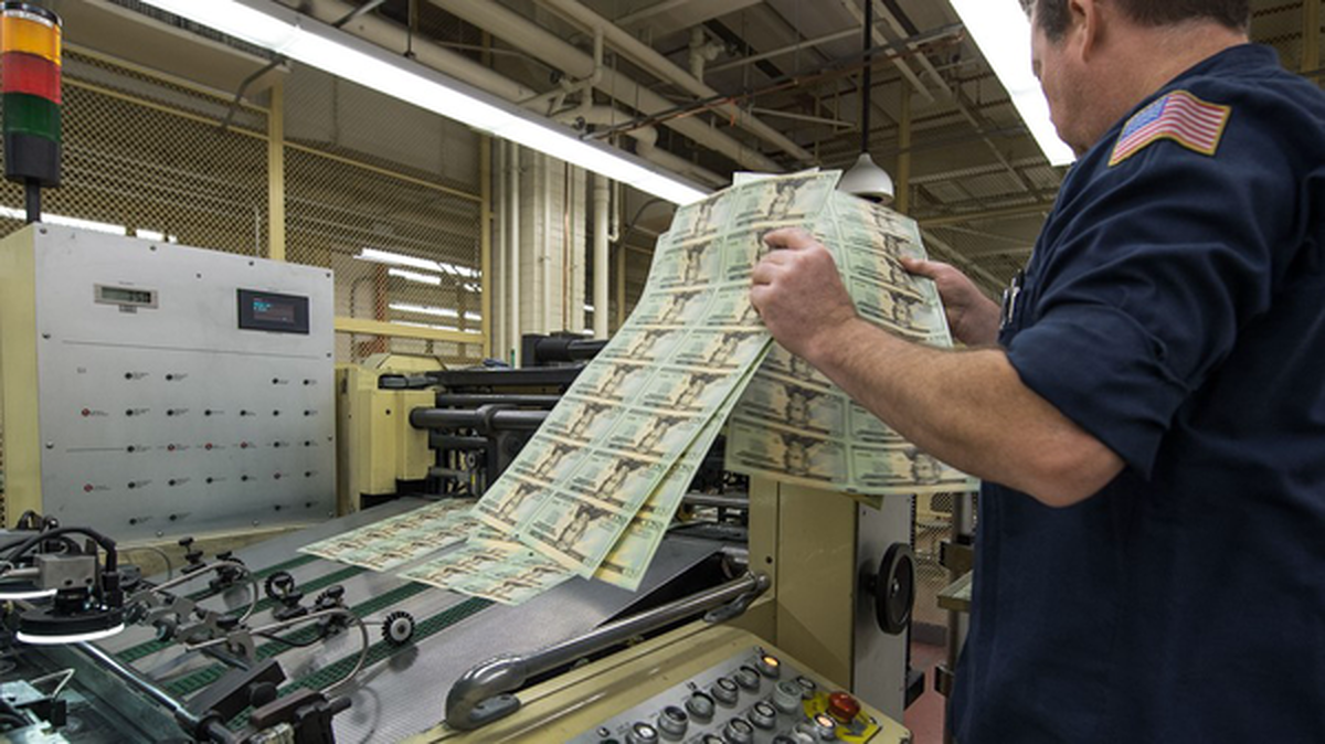 صادرات یک تریلیون دلاری اسکناس دلار توسط آمریکا